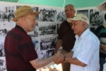 Meeting at the photo corner